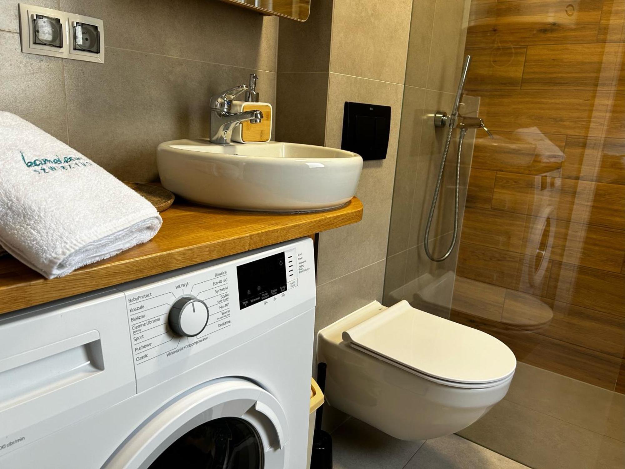 Kameleon Dzwirzyno Hotel Ngoại thất bức ảnh